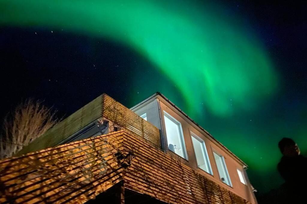 Apartamento Waterfront Senja 3 Torsken Exterior foto